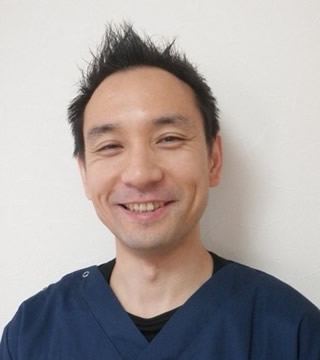 不妊症・小児アトピー専門整体院花葉HANAHA　院長 中野智彰先生の顔写真